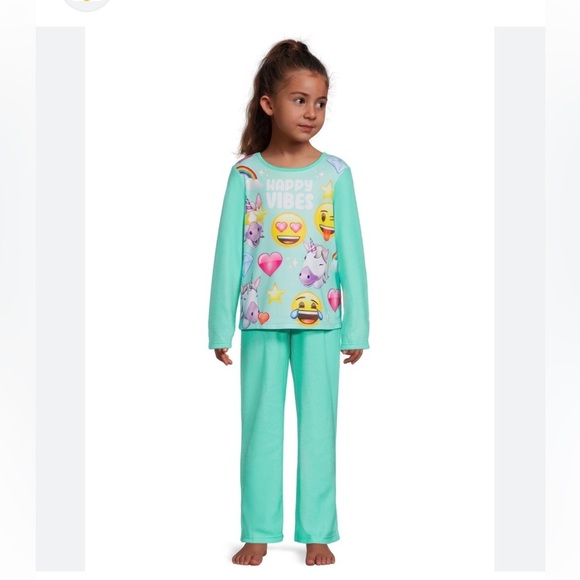 50% off w ♥️ EMOJI FLANNEL PAJAMAS 2-PIECE SET GIRLS SIZE 6/6X - Picture 1 of 5